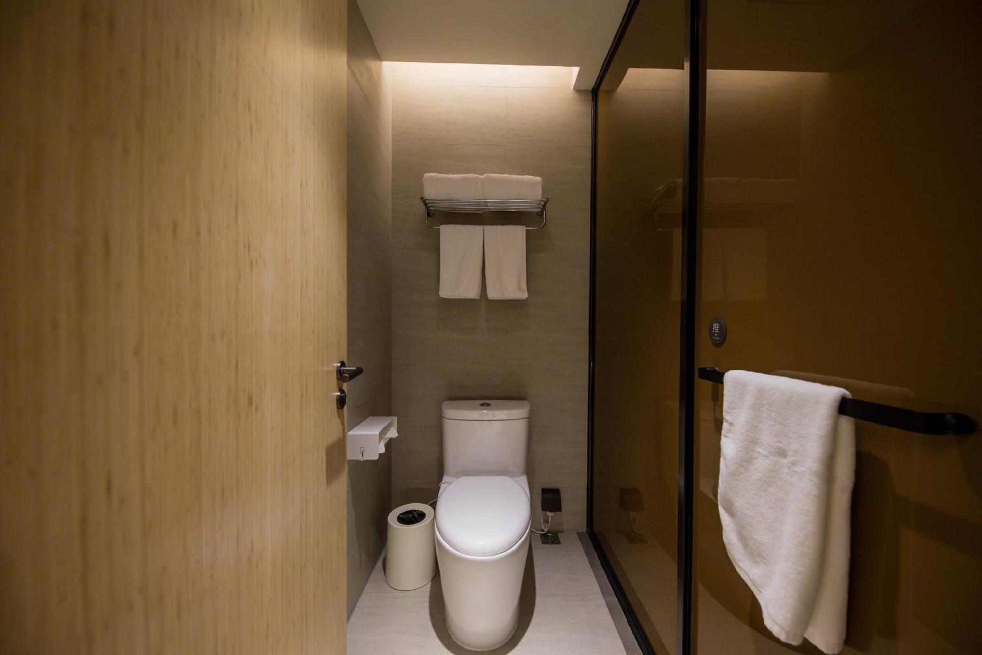 Ji Hotel Shanghai The Bund Jinling East Road Exteriör bild